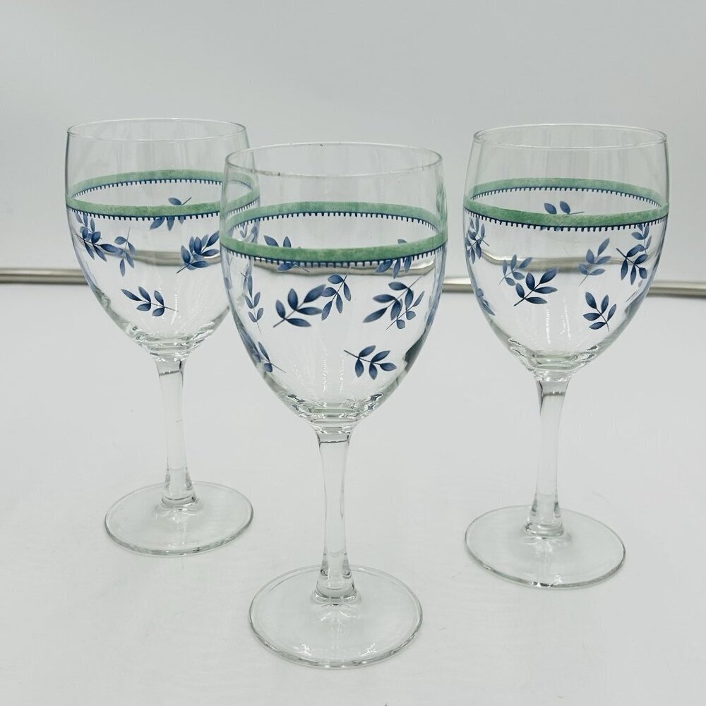Villeroy & Boch SWITCH 3 - 8 oz Wine Glasses Set Of 3 MINT